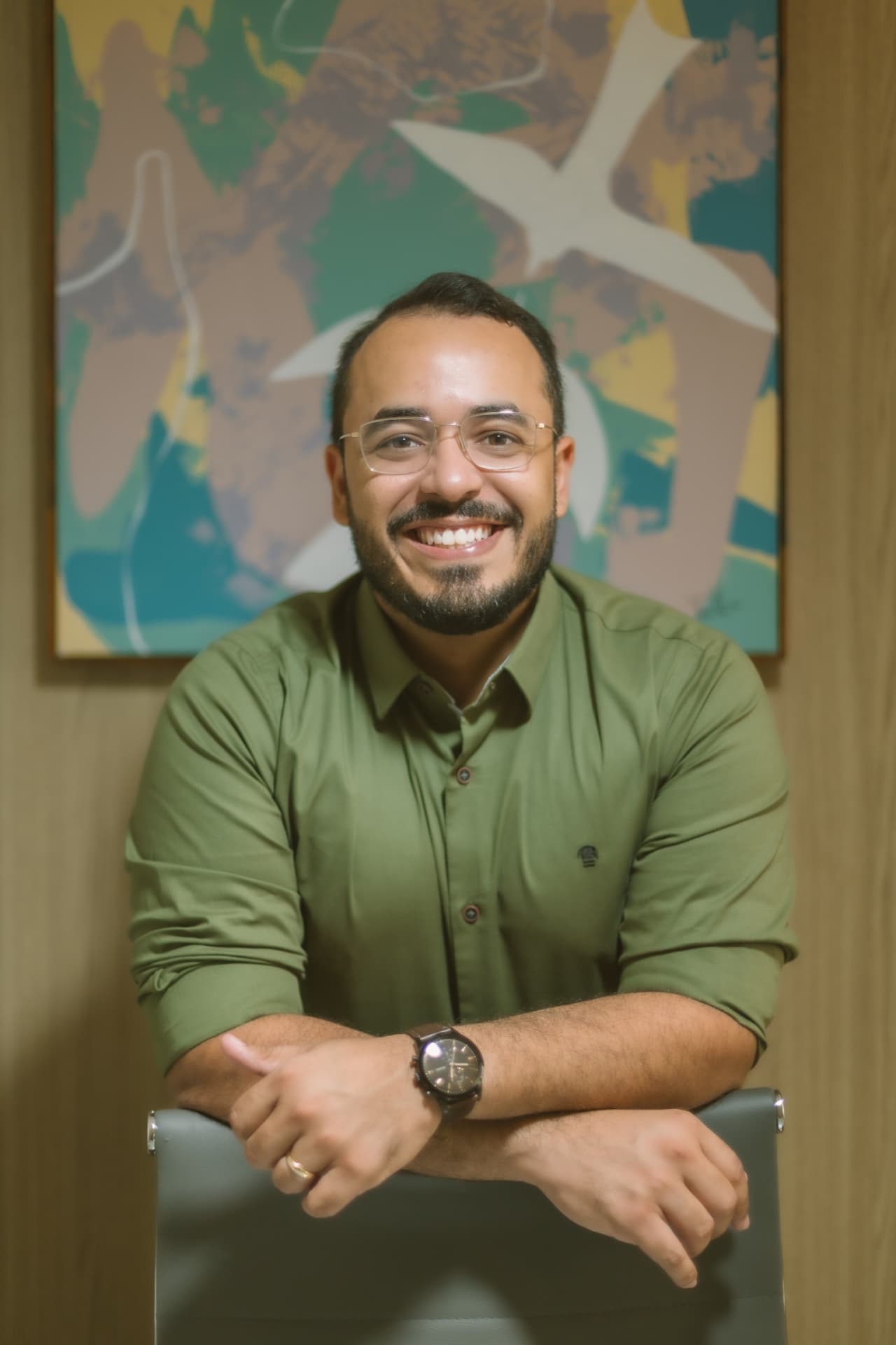 Retrato do Dr. Victor Hugo Paiva Simões, pediatra em João Pessoa